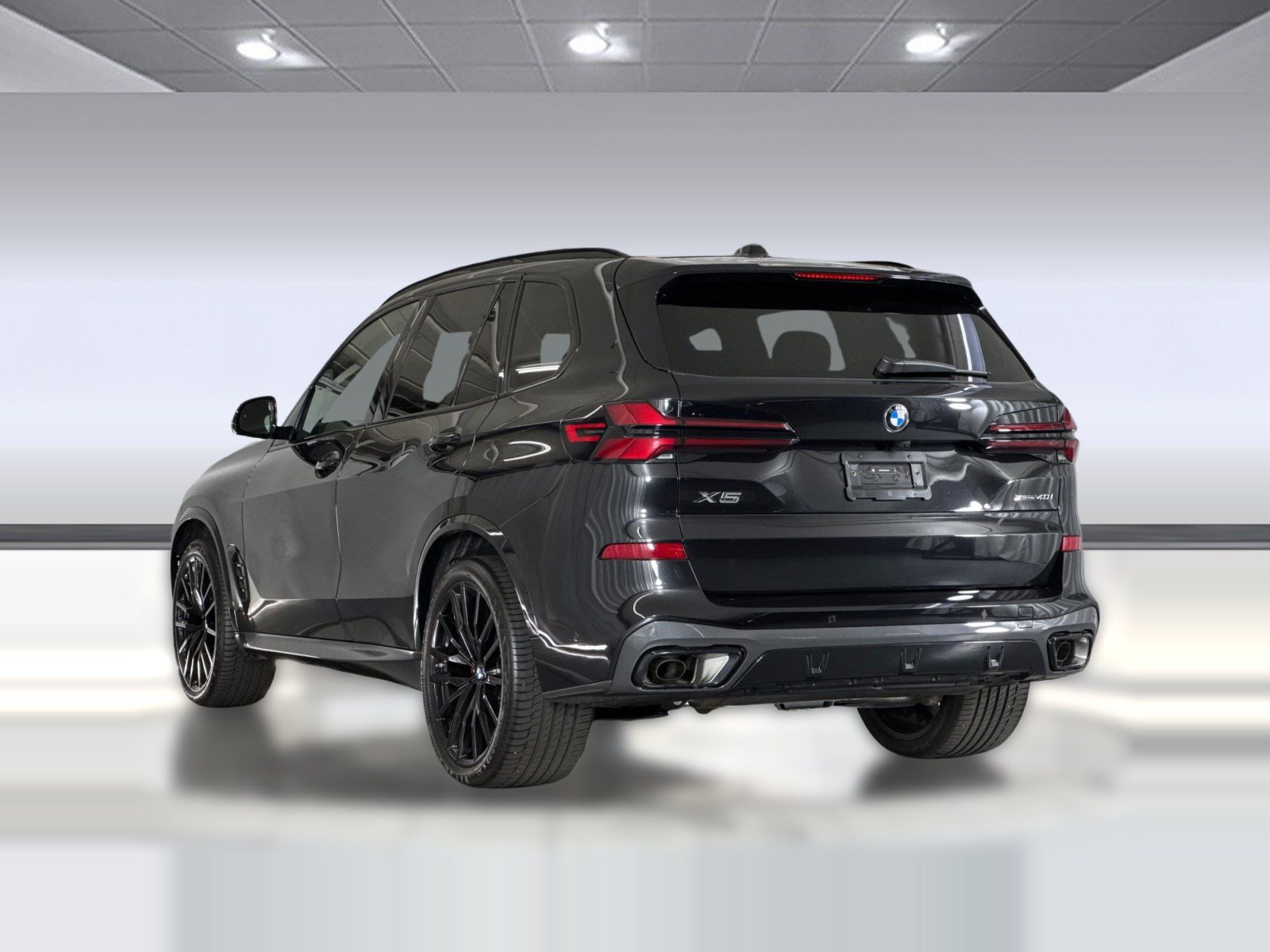 New 2026 BMW X5 xDrive40i w/ M Sport Package AWD/4WD image 3