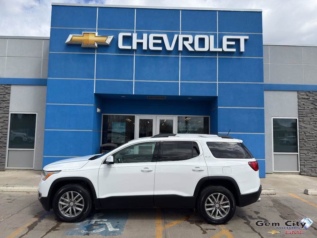 Used 2018 GMC Acadia SLE AWD/4WD image 1