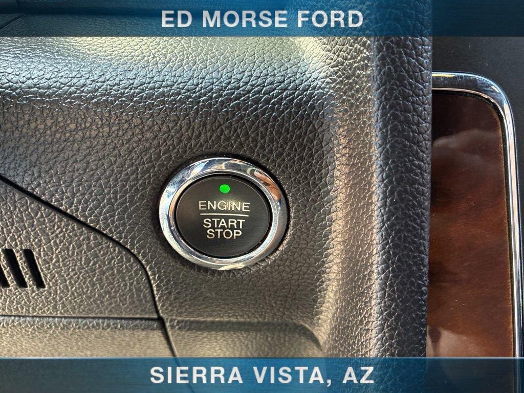 Used 2015 Lincoln Navigator 2WD image 42