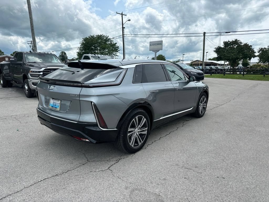 Used 2024 Cadillac Lyriq Luxury w/ LPO, Floor Liner Package RWD image 3