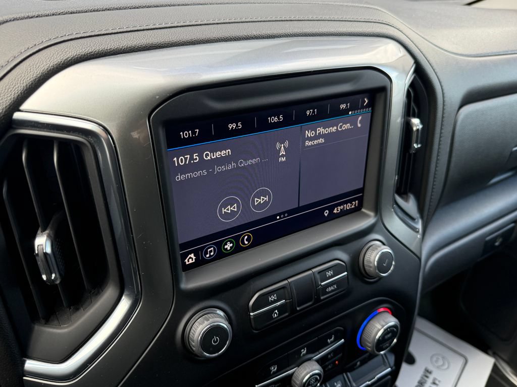Used 2022 Chevrolet Silverado 1500 LT AWD/4WD image 13