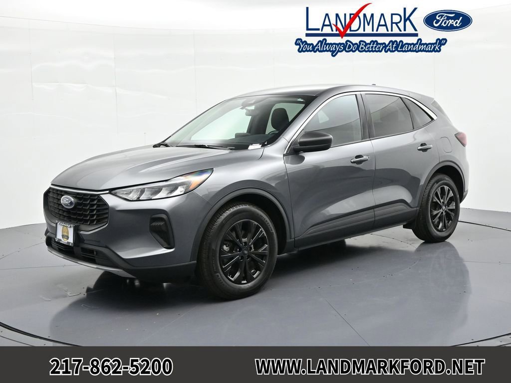 Used 2024 Ford Escape Active w/ Cold Weather Package image 1