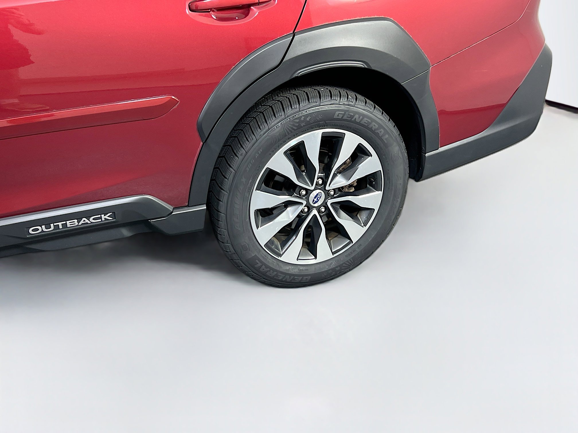 Used 2023 Subaru Outback Limited image 29
