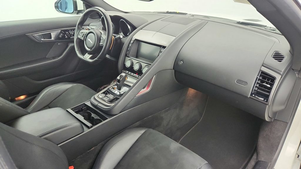 Used 2016 Jaguar F-TYPE S RWD image 22