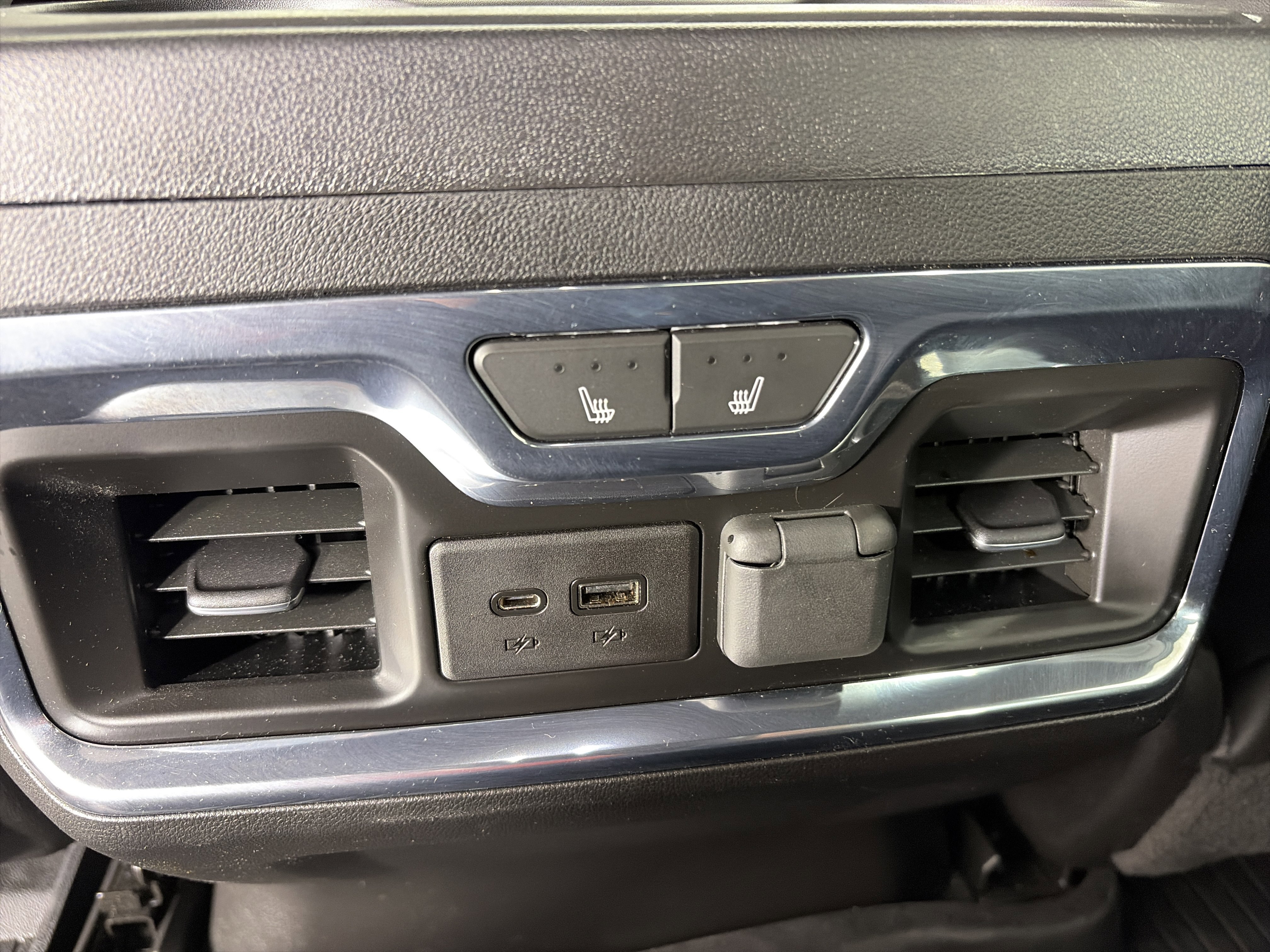 Certified 2023 Chevrolet Silverado 3500 High Country image 23