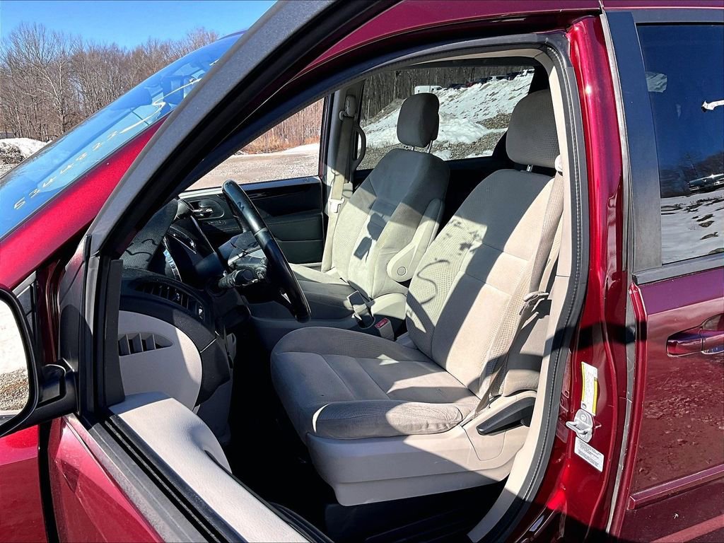 Used 2017 Dodge Grand Caravan SE w/ Power Window Group image 22