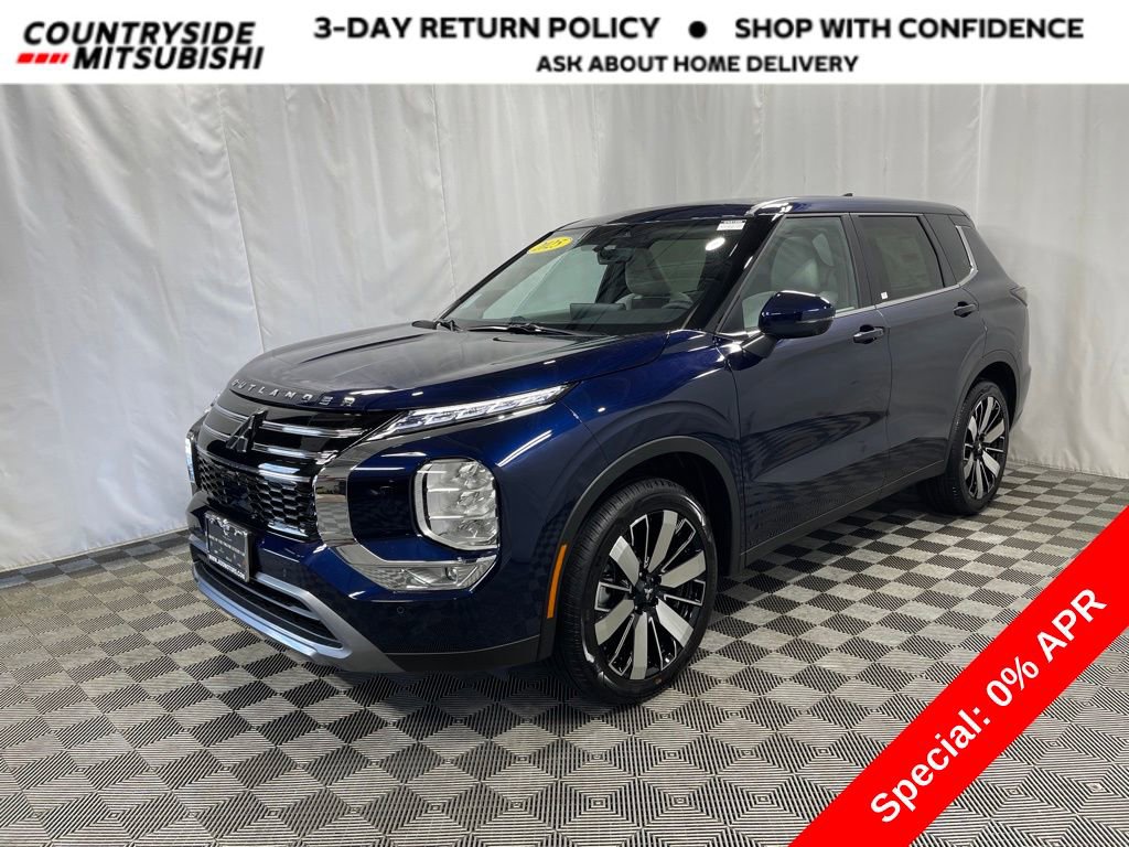 New 2025 Mitsubishi Outlander SE image 1