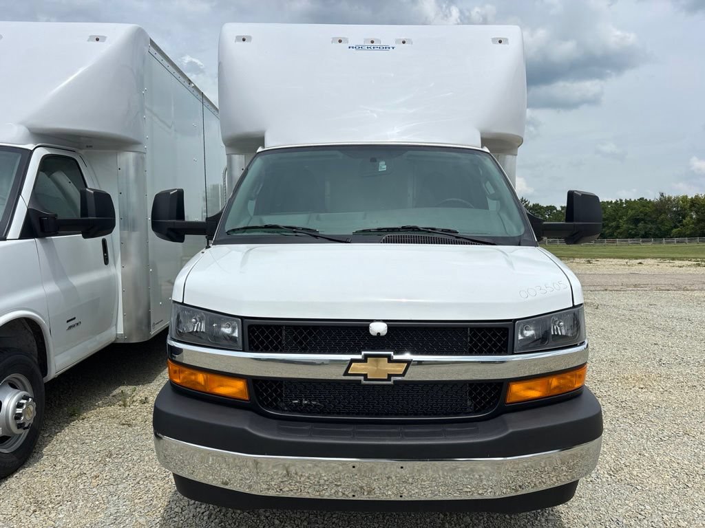 New 2026 Chevrolet Express 4500 w/ Power Convenience Package RWD image 1