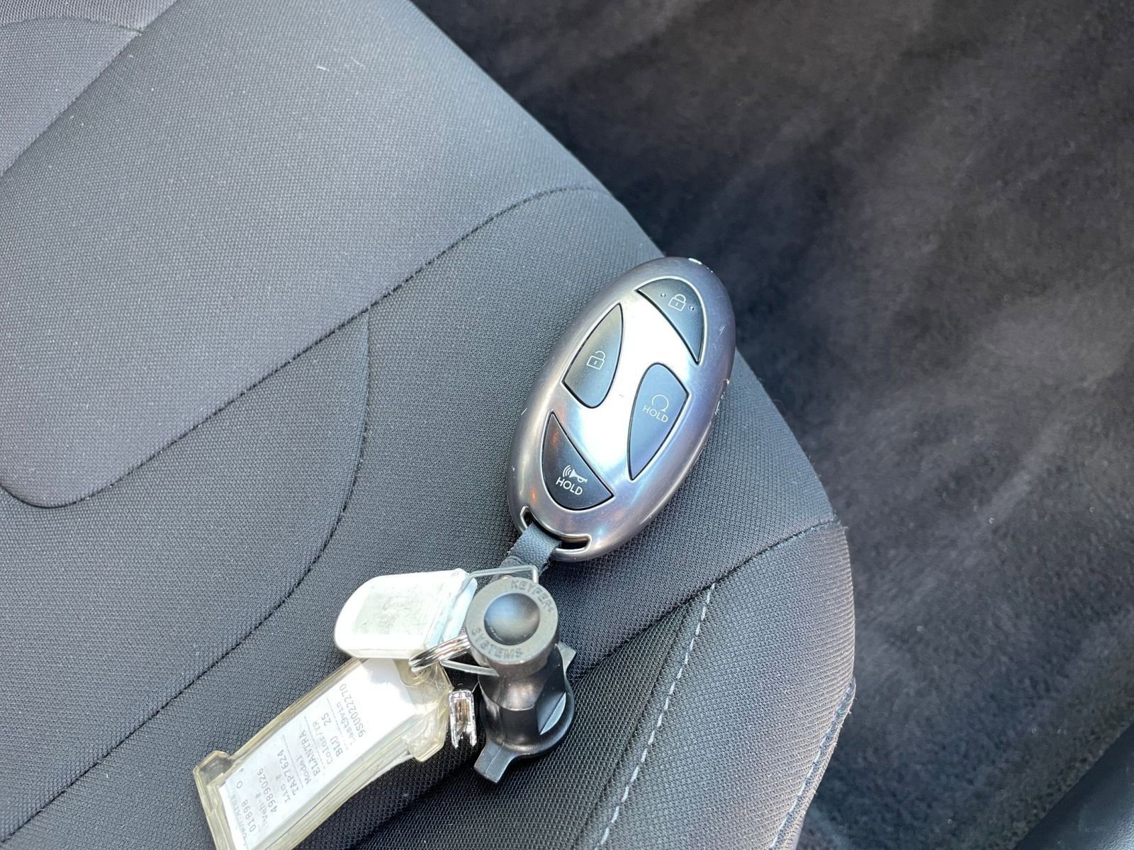 Used 2025 Hyundai Elantra SEL image 25