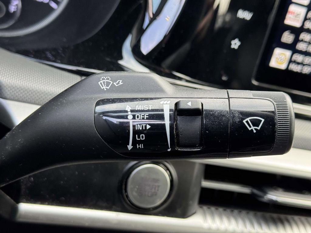 Used 2023 Kia K5 GT-Line AWD/4WD image 22