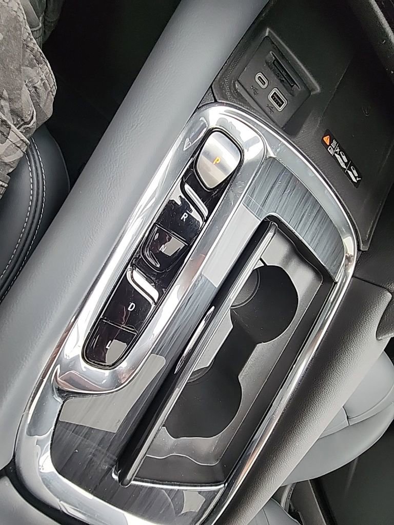 Used 2023 Buick Enclave Essence w/ Experience Buick Package image 16