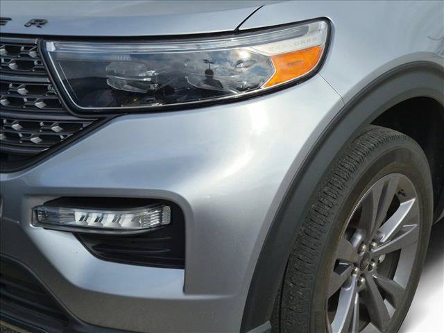 Certified 2022 Ford Explorer XLT w/ Equipment Group 202A AWD/4WD image 11