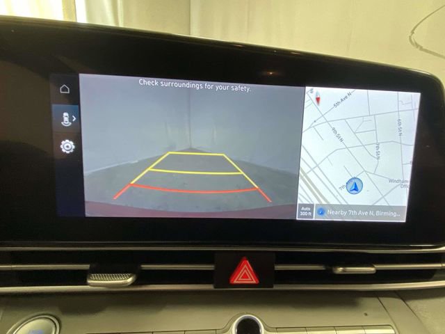 Used 2023 Hyundai Elantra SEL w/ Convenience Package image 16