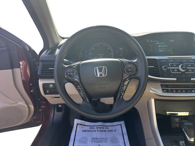 Used 2015 Honda Accord Hybrid Sedan image 12
