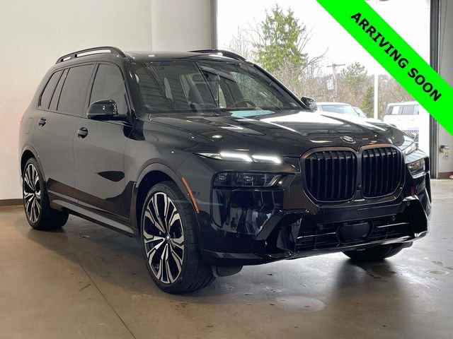 Used 2023 BMW X7 xDrive40i w/ Executive Package image 3