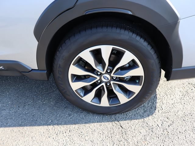 Certified 2025 Subaru Outback Limited AWD/4WD image 42