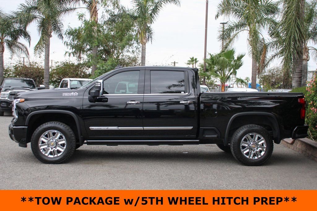 Used 2024 Chevrolet Silverado 2500 High Country w/ Technology Package image 5