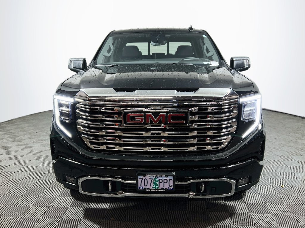 Used 2023 GMC Sierra 1500 Denali w/ Denali Reserve Package AWD/4WD image 2
