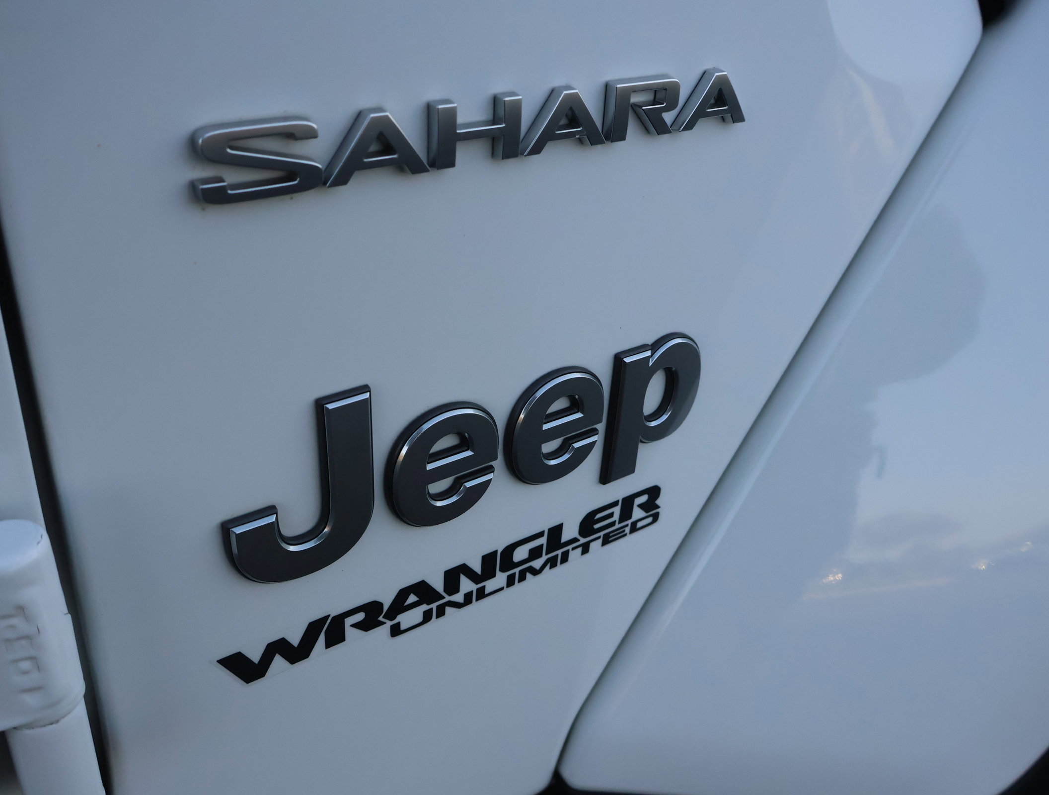 Used 2018 Jeep Wrangler Unlimited Sahara image 20