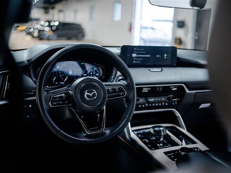Used 2024 MAZDA CX-90 Plug-In Hybrid w/ Premium Pkg AWD/4WD image 18