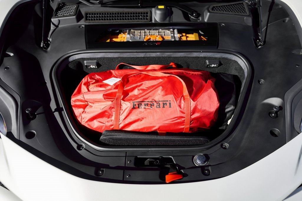 Used 2022 Ferrari SF90 Stradale image 20