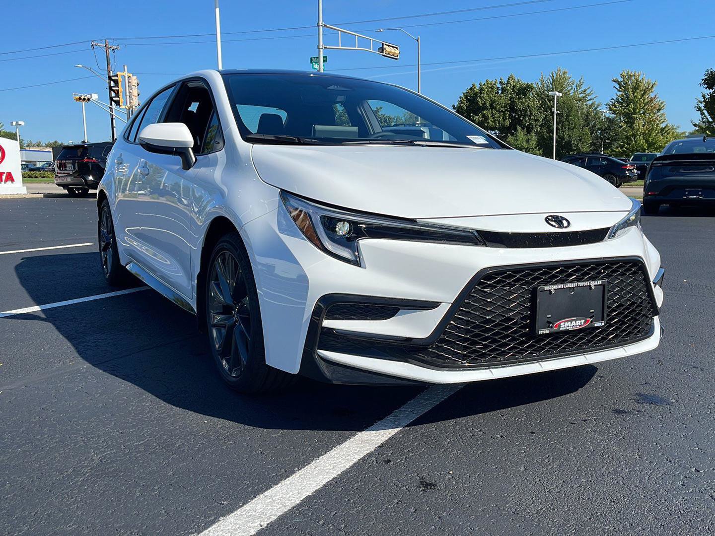 New 2026 Toyota Corolla SE w/ SE Package FWD image 7