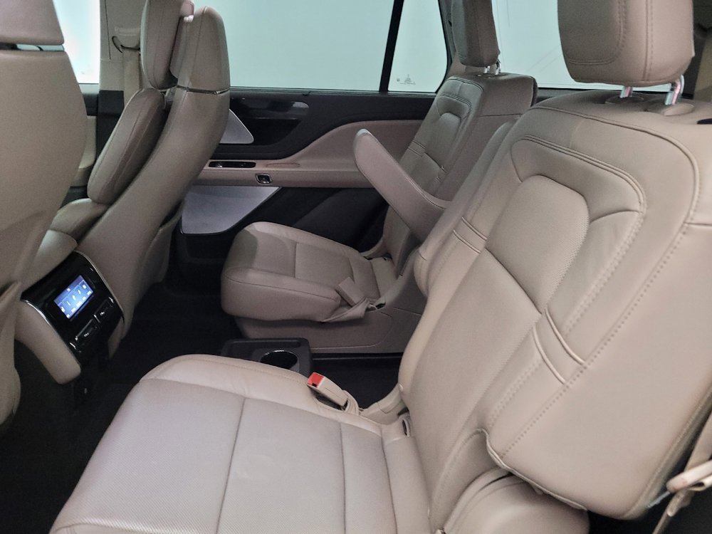 Used 2021 Lincoln Aviator Reserve w/ Equipment Group 201A image 18
