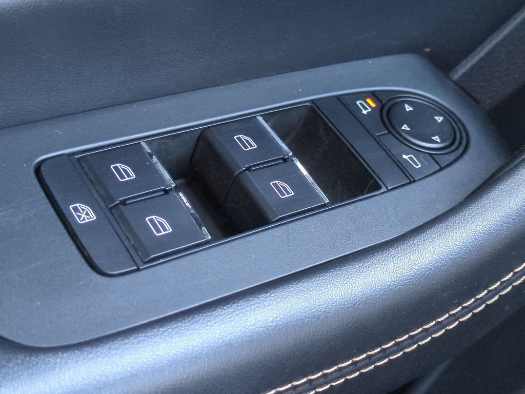 Used 2024 MAZDA CX-90 Plug-In Hybrid w/ Preferred AWD/4WD image 22