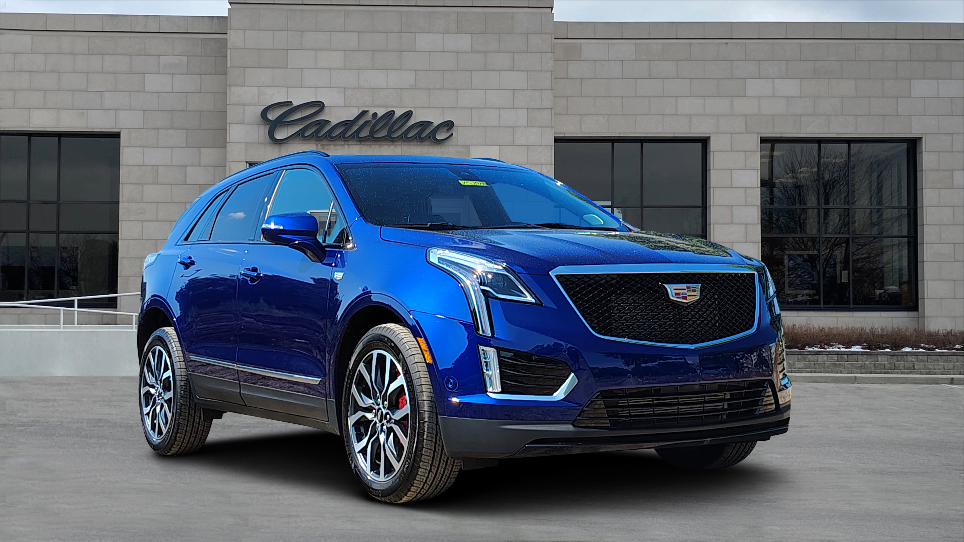 New 2025 Cadillac XT5 Sportv w/ Technology Package image 1