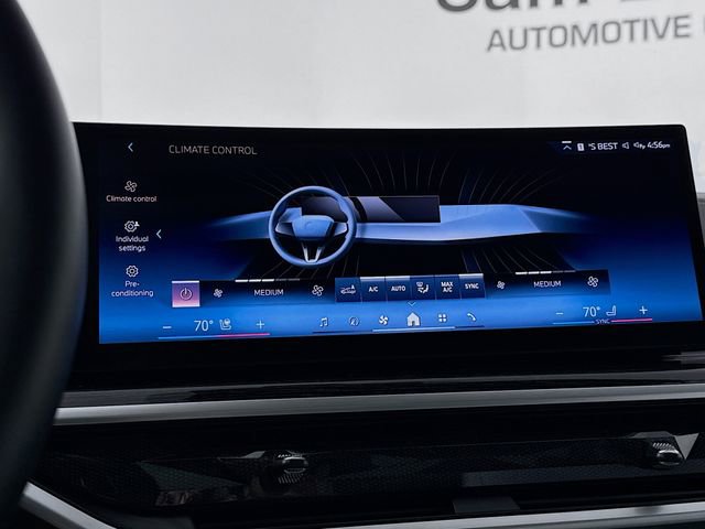 Used 2024 BMW X7 xDrive40i w/ M Sport Package image 16