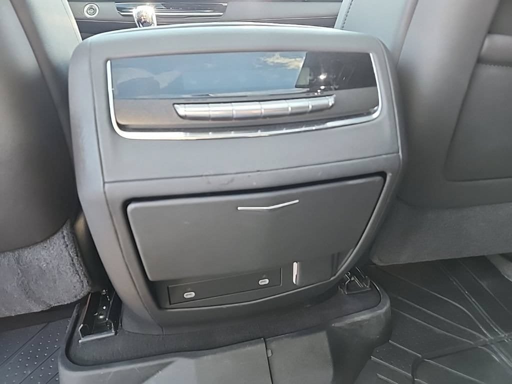 Certified 2021 Cadillac Escalade Sport w/ LPO, ONYX Package AWD/4WD image 48