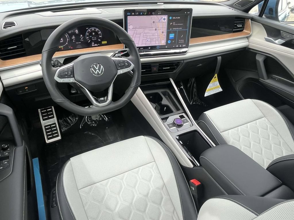 New 2026 Volkswagen Tiguan SEL R-Line AWD/4WD image 10