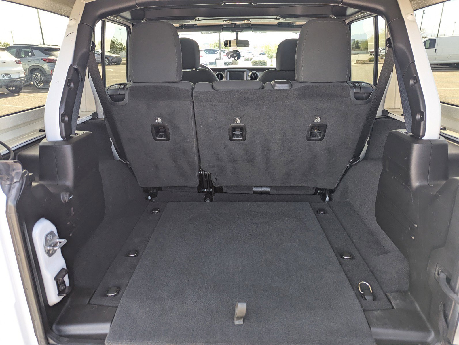 Used 2019 Jeep Wrangler Unlimited Sport S image 10