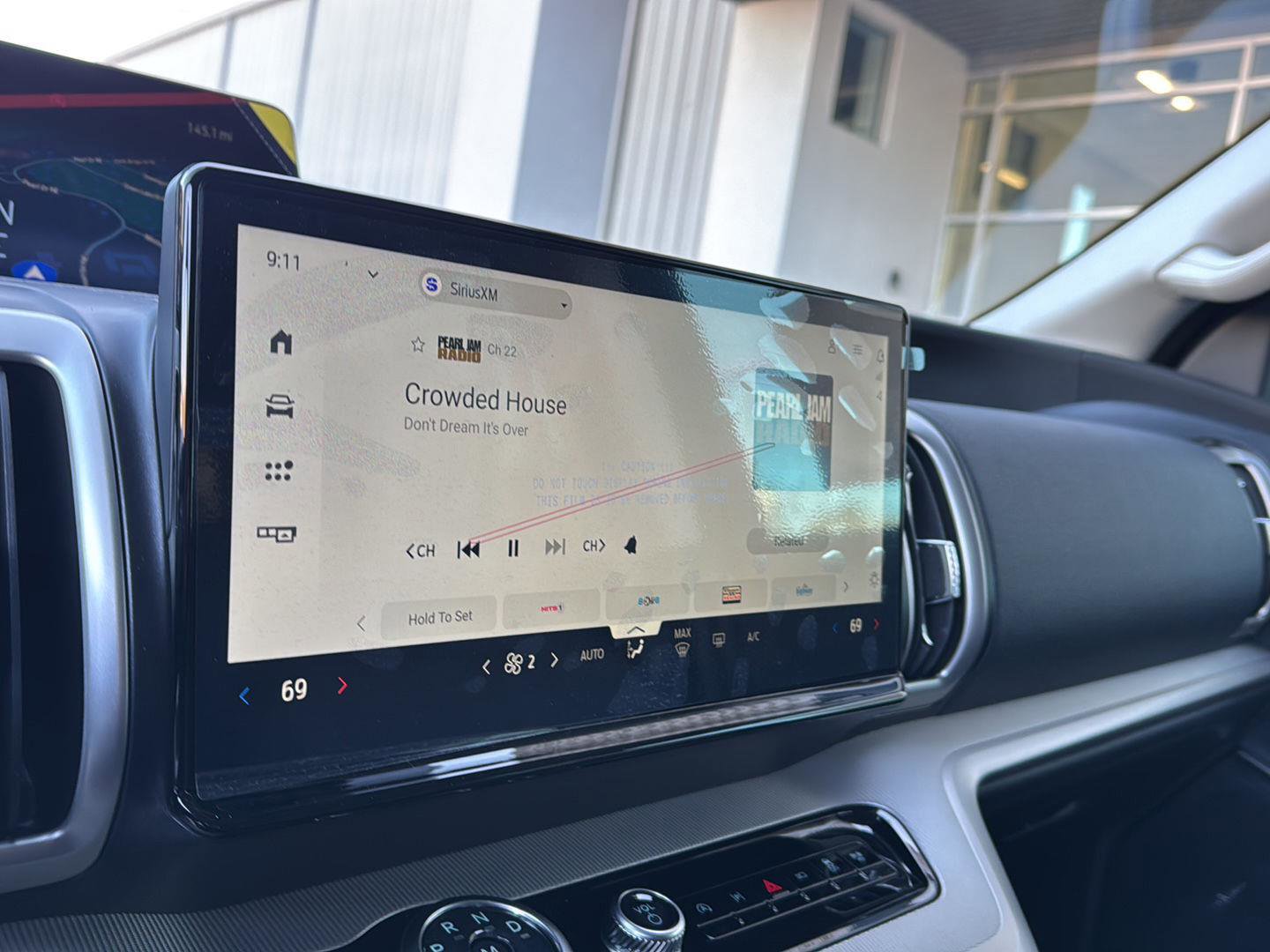 New 2025 Ford Expedition Active image 31