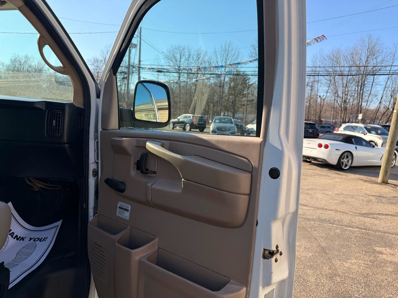 Used 2009 Chevrolet Express 1500 RWD image 12