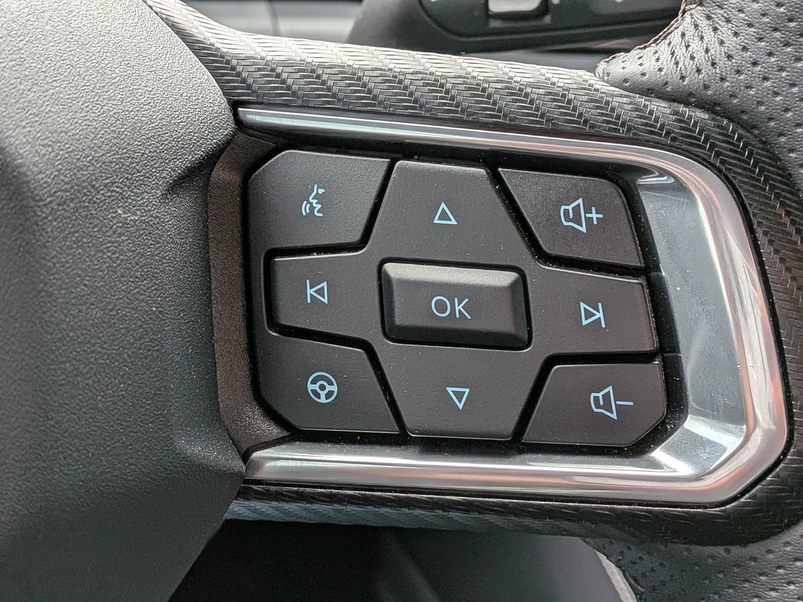 Certified 2024 Ford Mustang Premium image 27