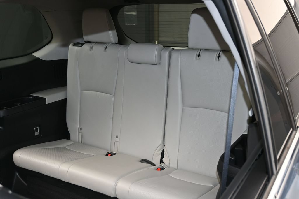 Used 2024 Toyota Grand Highlander AWD image 29