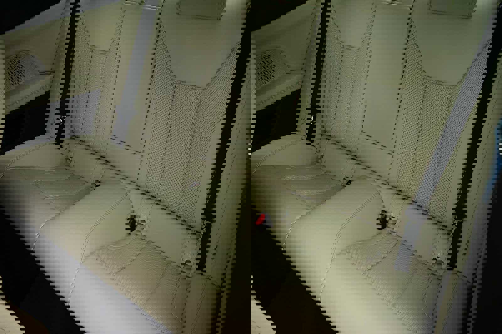 Used 2025 BMW 430i xDrive Coupe w/ Premium Package image 8