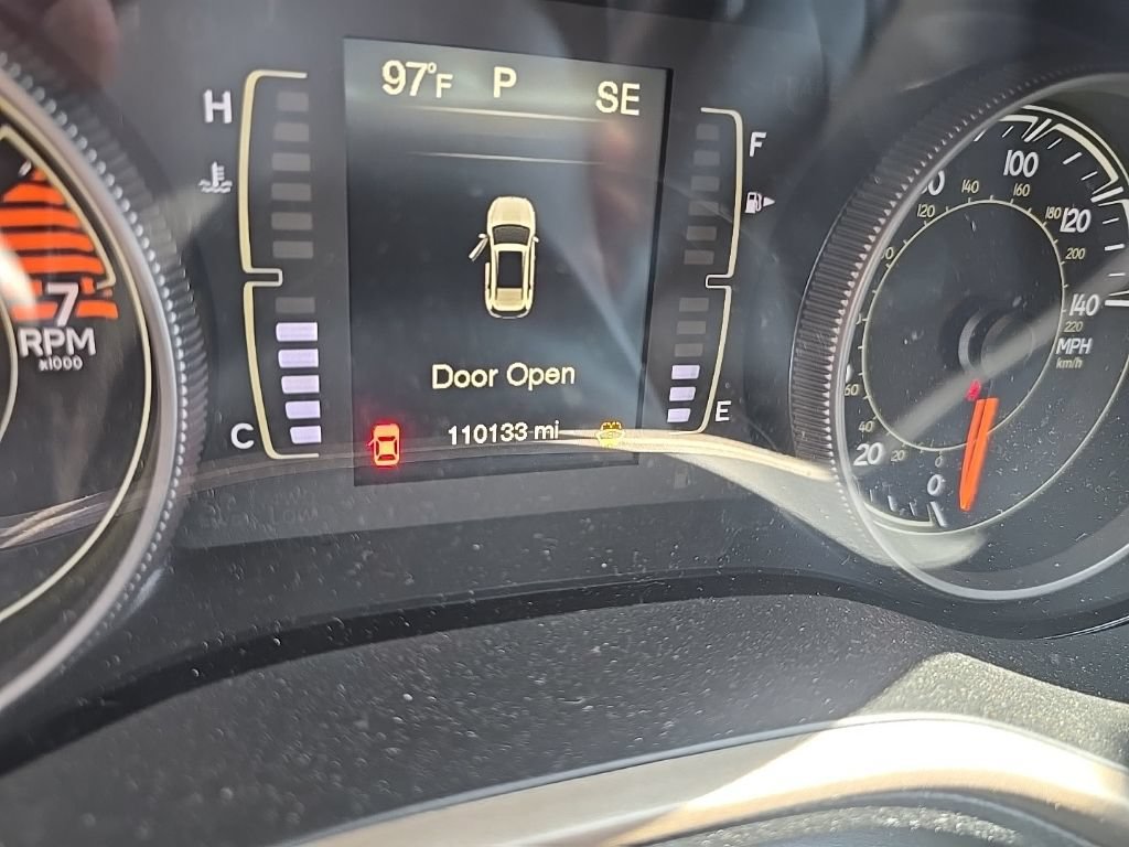Used 2017 Jeep Cherokee Latitude FWD image 7