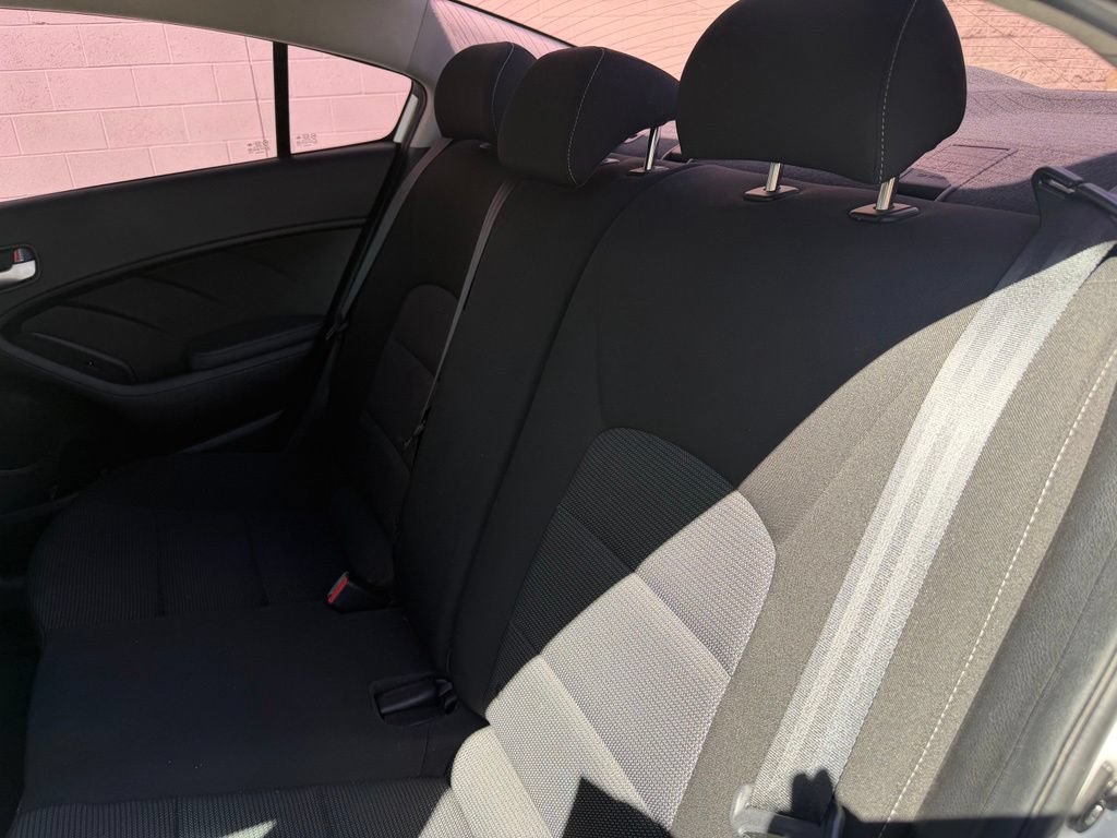 Used 2017 Kia Forte LX FWD image 18