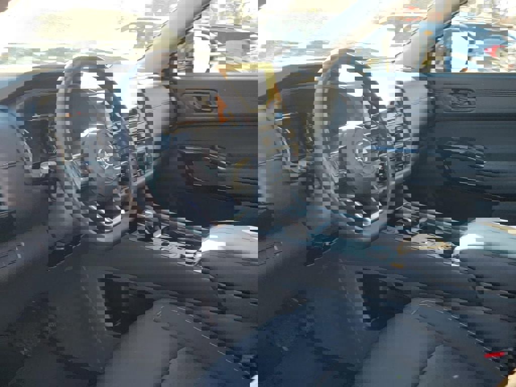 Certified 2025 Nissan Pathfinder S w/ Cargo Package image 12