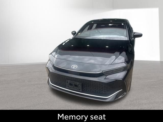 Certified 2025 Toyota Crown Platinum AWD/4WD image 4