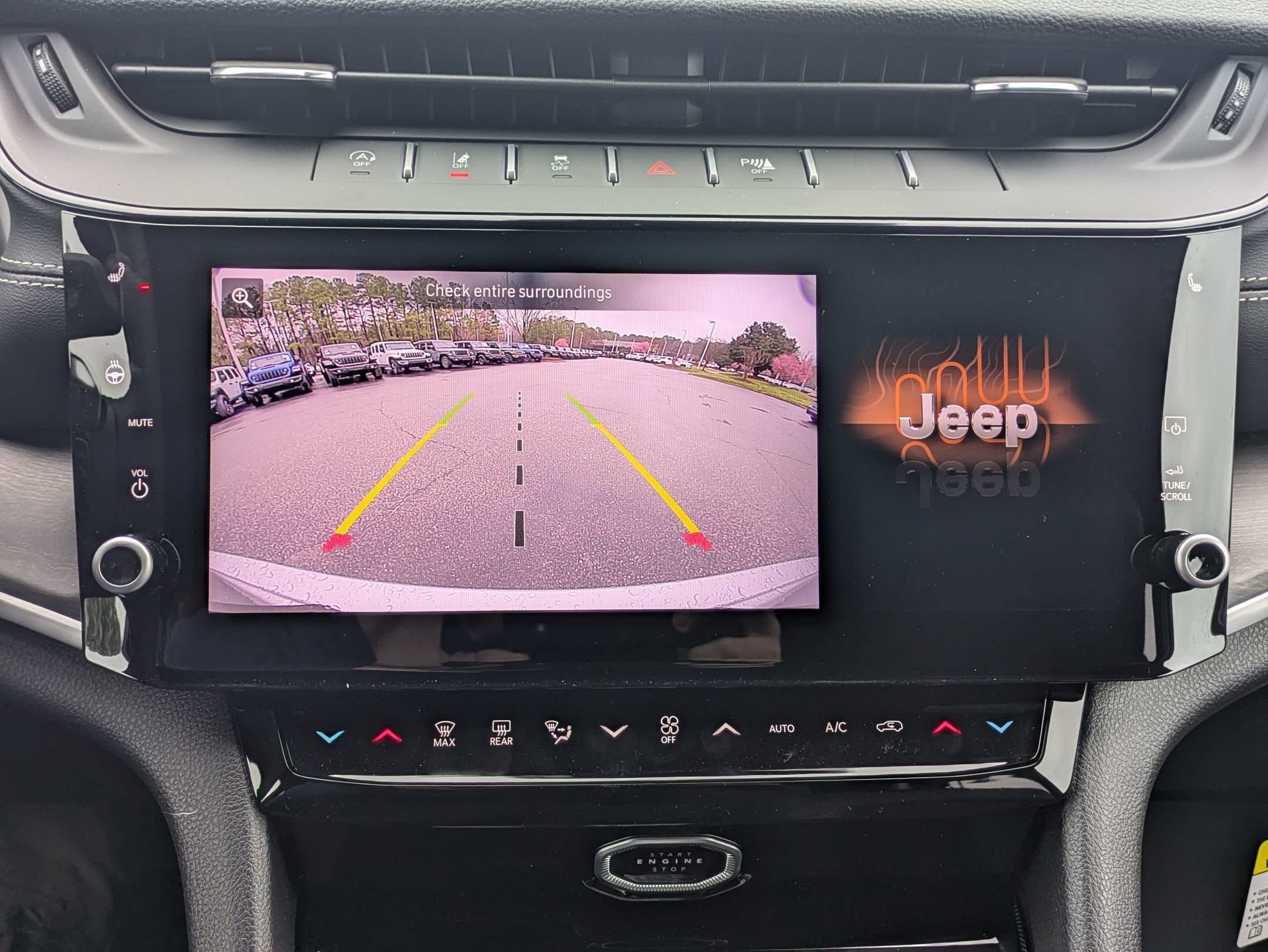 New 2026 Jeep Grand Cherokee Altitude AWD/4WD image 14