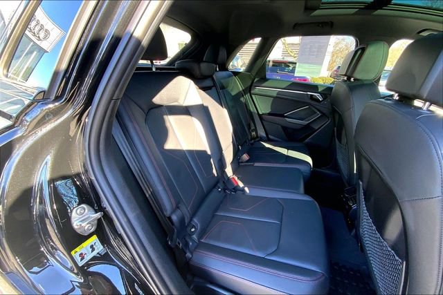 Used 2025 Audi Q3 2.0T Premium Plus w/ Premium Plus Package image 19