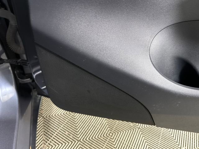 Used 2020 Tesla Model Y Long Range image 28