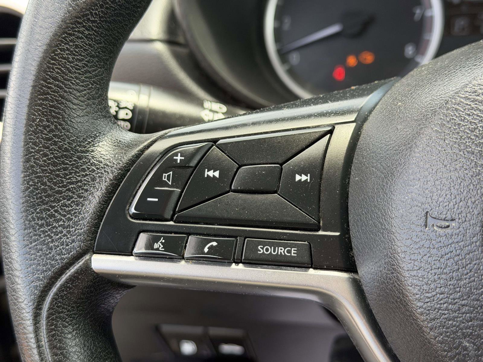 Used 2022 Nissan Versa S w/ Trunk Package FWD image 25
