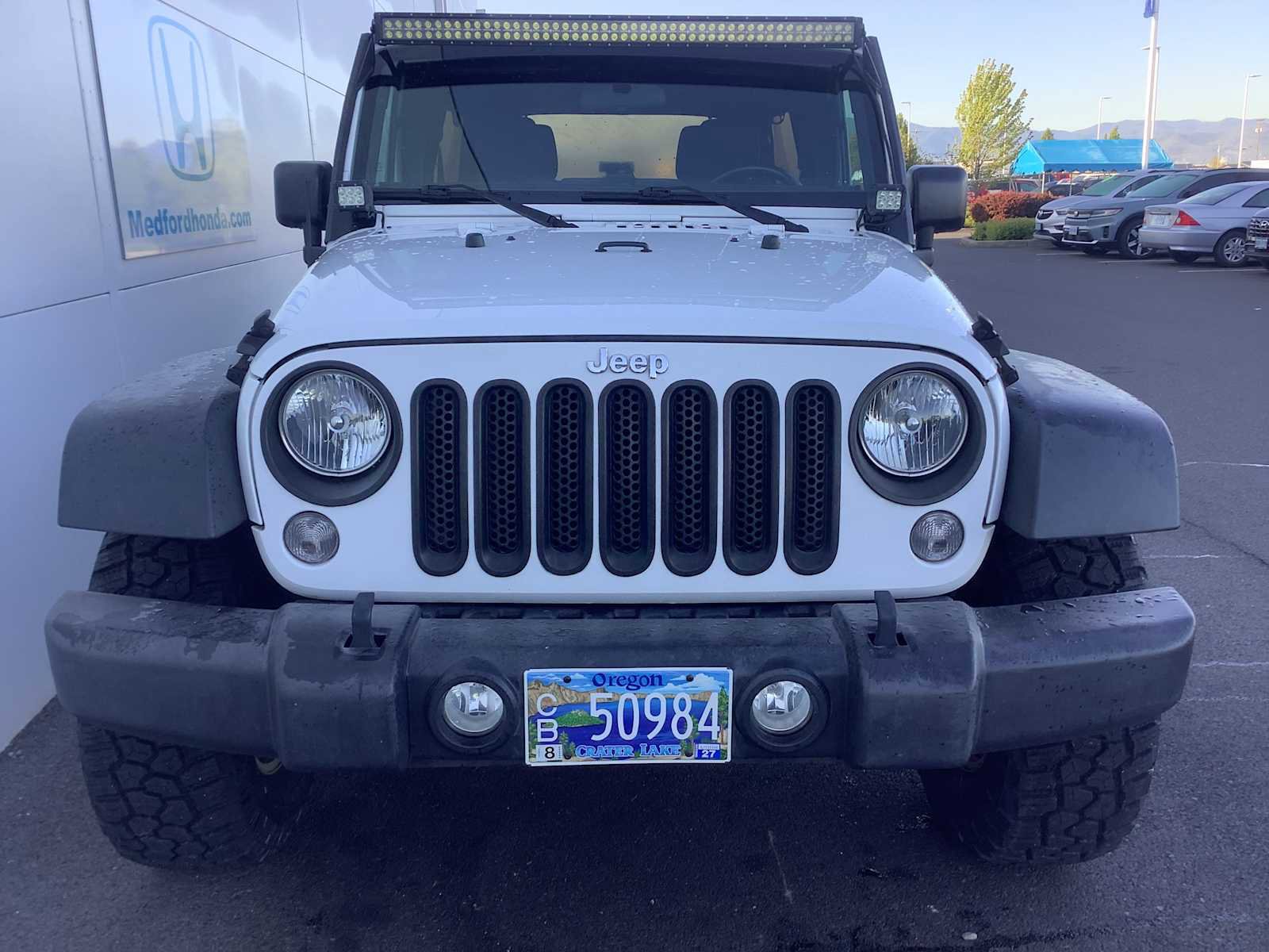 Used 2015 Jeep Wrangler Unlimited Sport w/ Connectivity Group AWD/4WD image 9