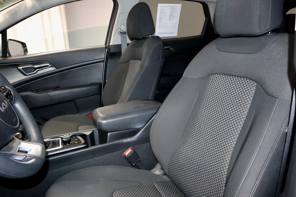 Used 2023 Kia Sportage LX image 26