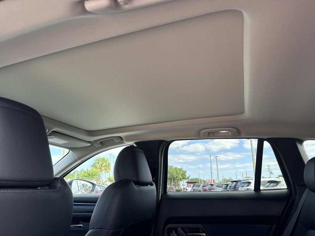 Certified 2024 MAZDA CX-50 AWD 2.5 S w/ Accent Package image 20