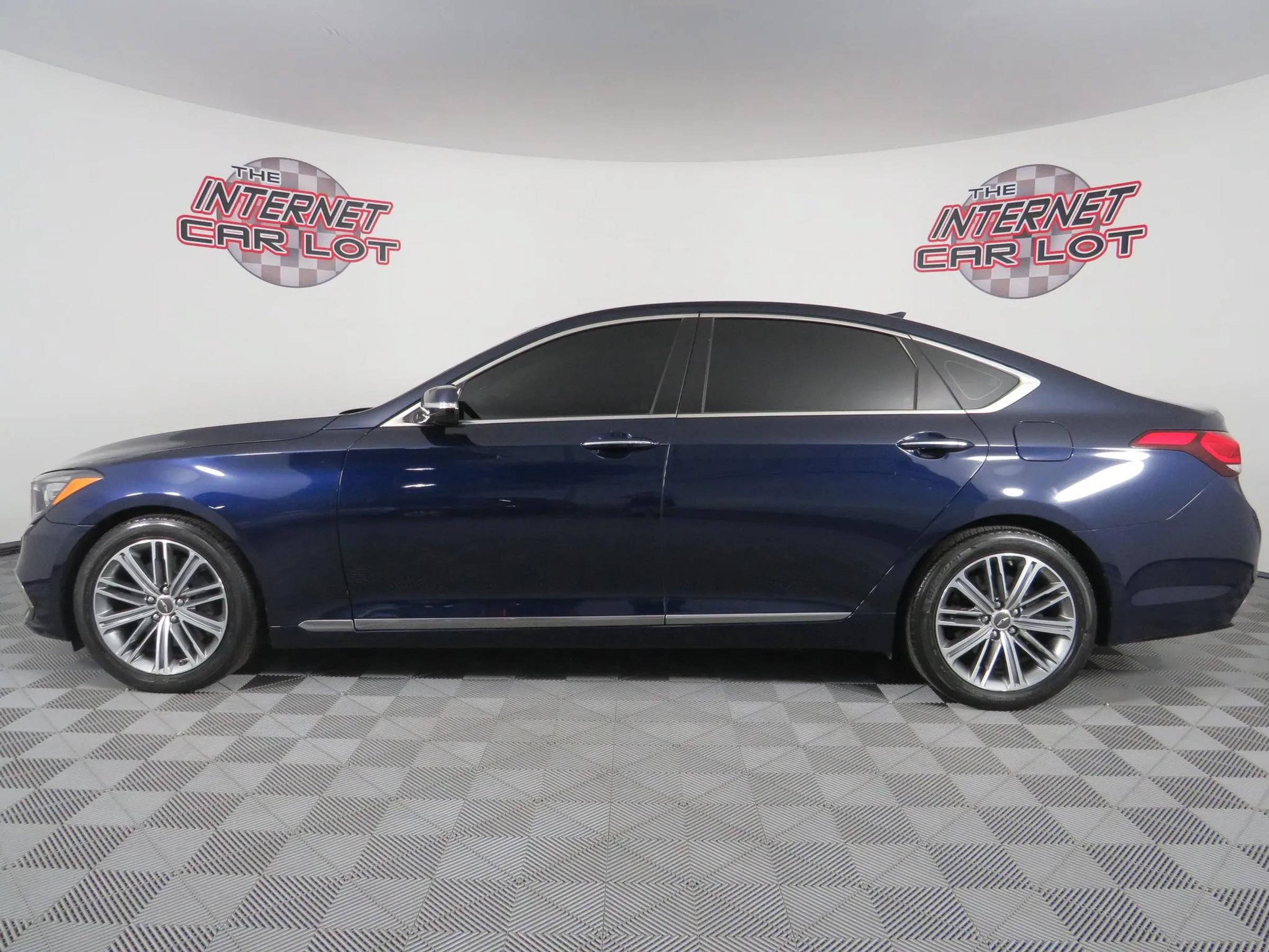 Used 2020 Genesis G80 3.8 AWD/4WD image 4